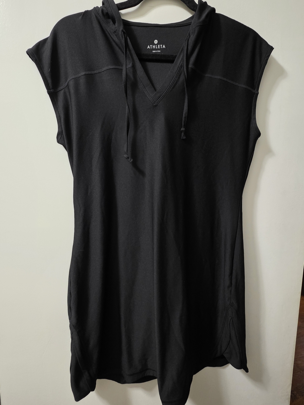 Athleta Black Hooded Sleeveless Tunic